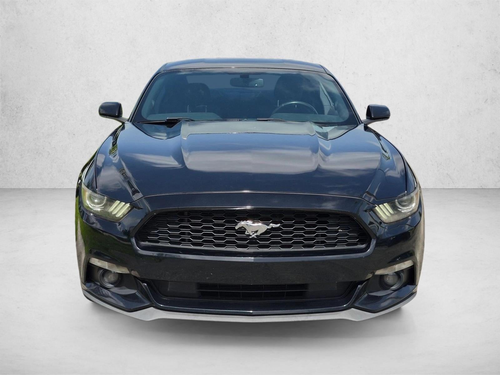 2016 Ford Mustang 2dr Fastback V6