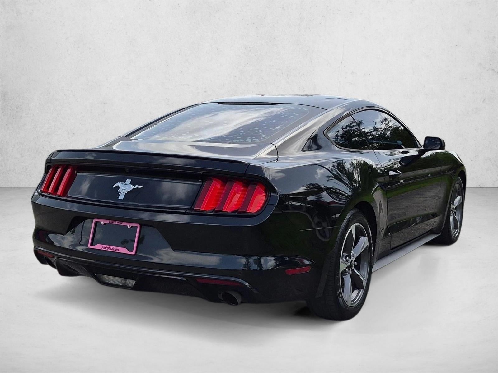 2016 Ford Mustang 2dr Fastback V6