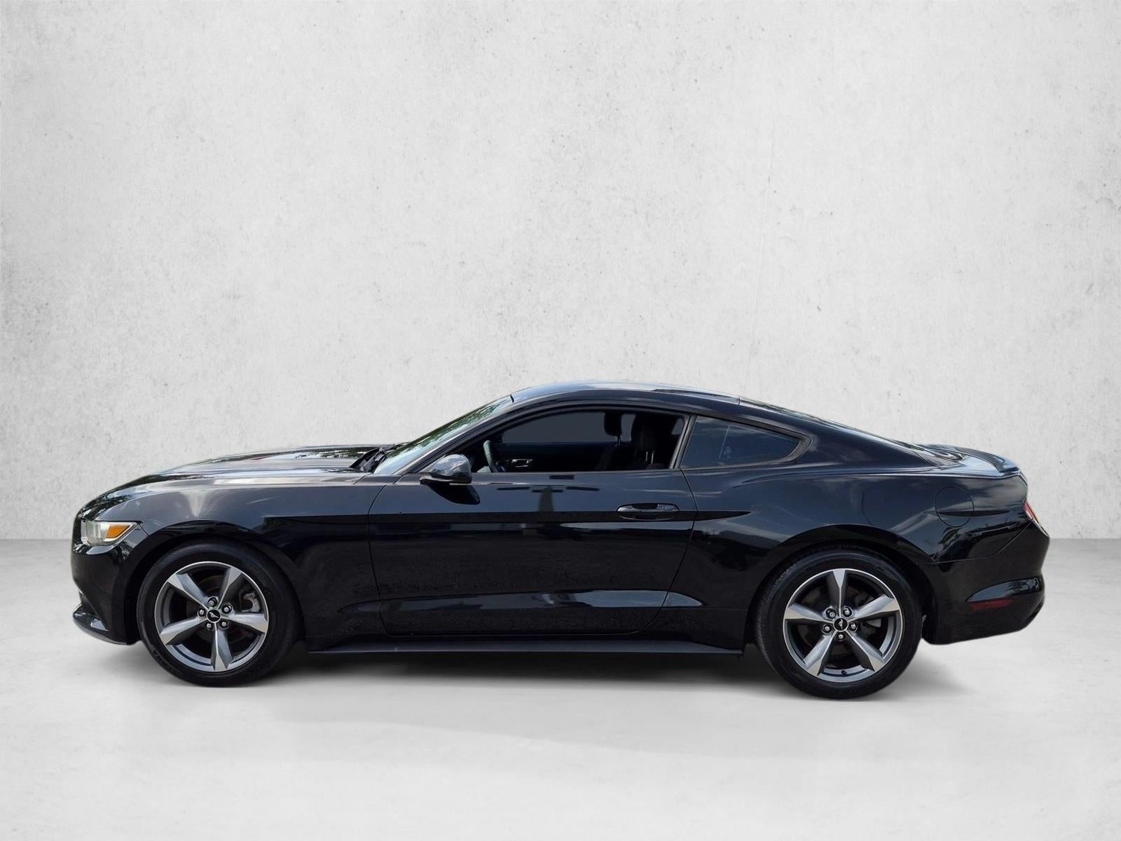 2016 Ford Mustang 2dr Fastback V6