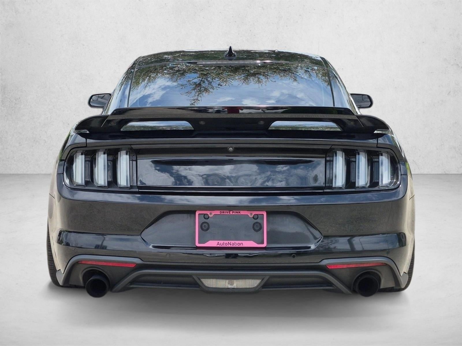 2020 Ford Mustang EcoBoost Fastback