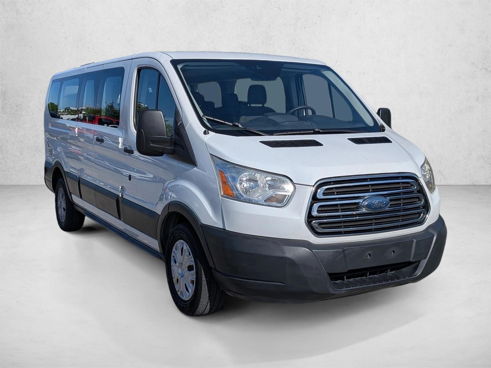 2018 Ford Transit Passenger Wagon T-350 148" Low Roof XLT Swing-Out RH Dr