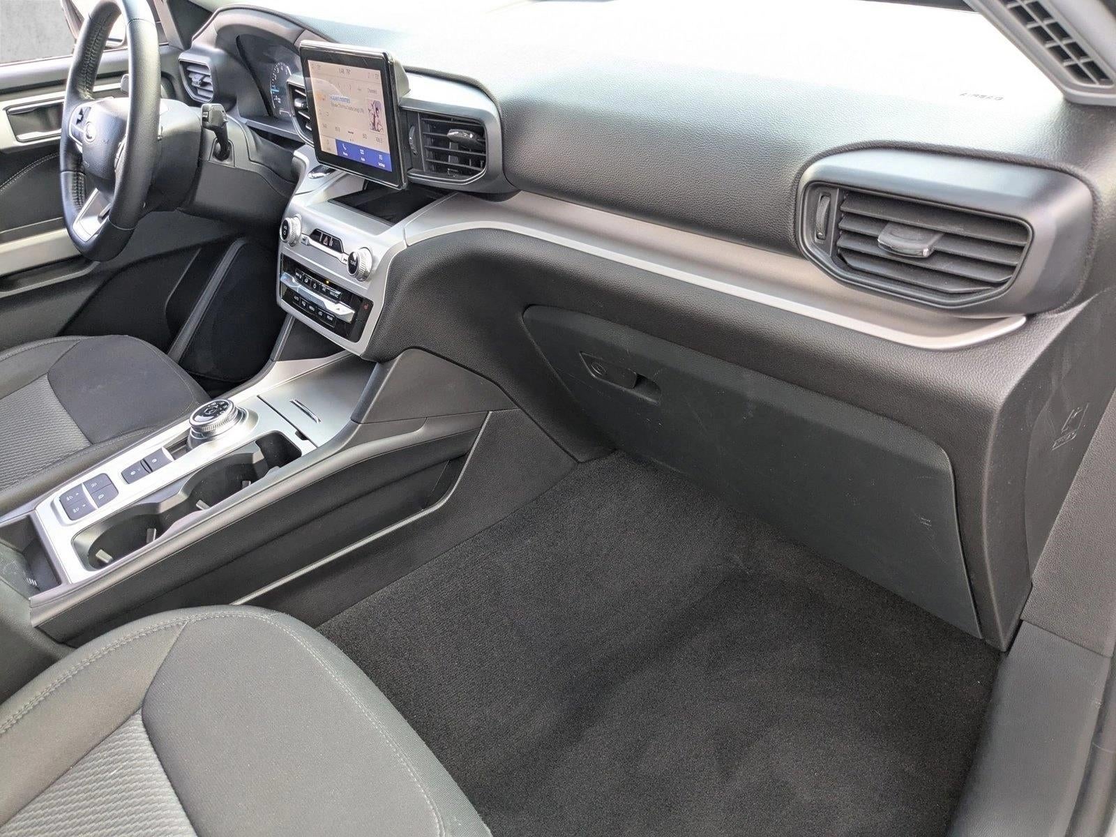 2023 Ford Explorer XLT RWD