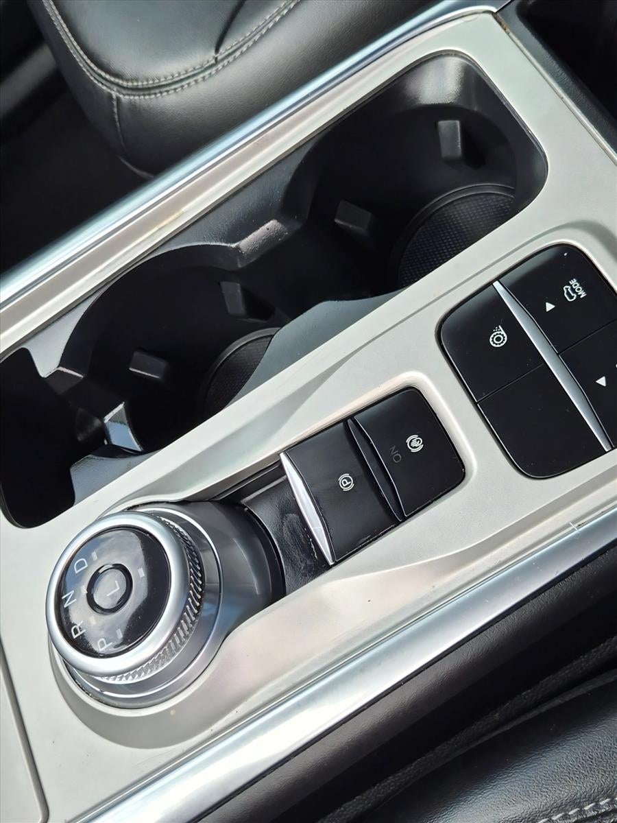 2023 Ford Explorer XLT RWD