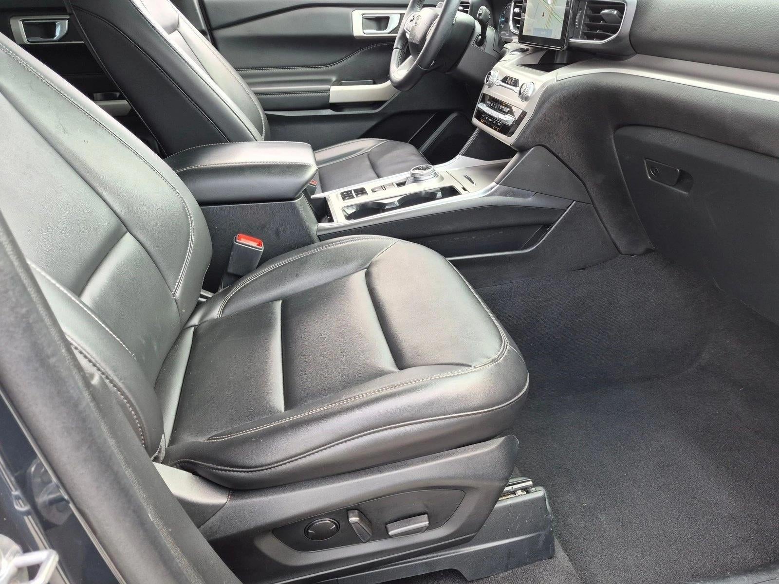 2023 Ford Explorer XLT RWD