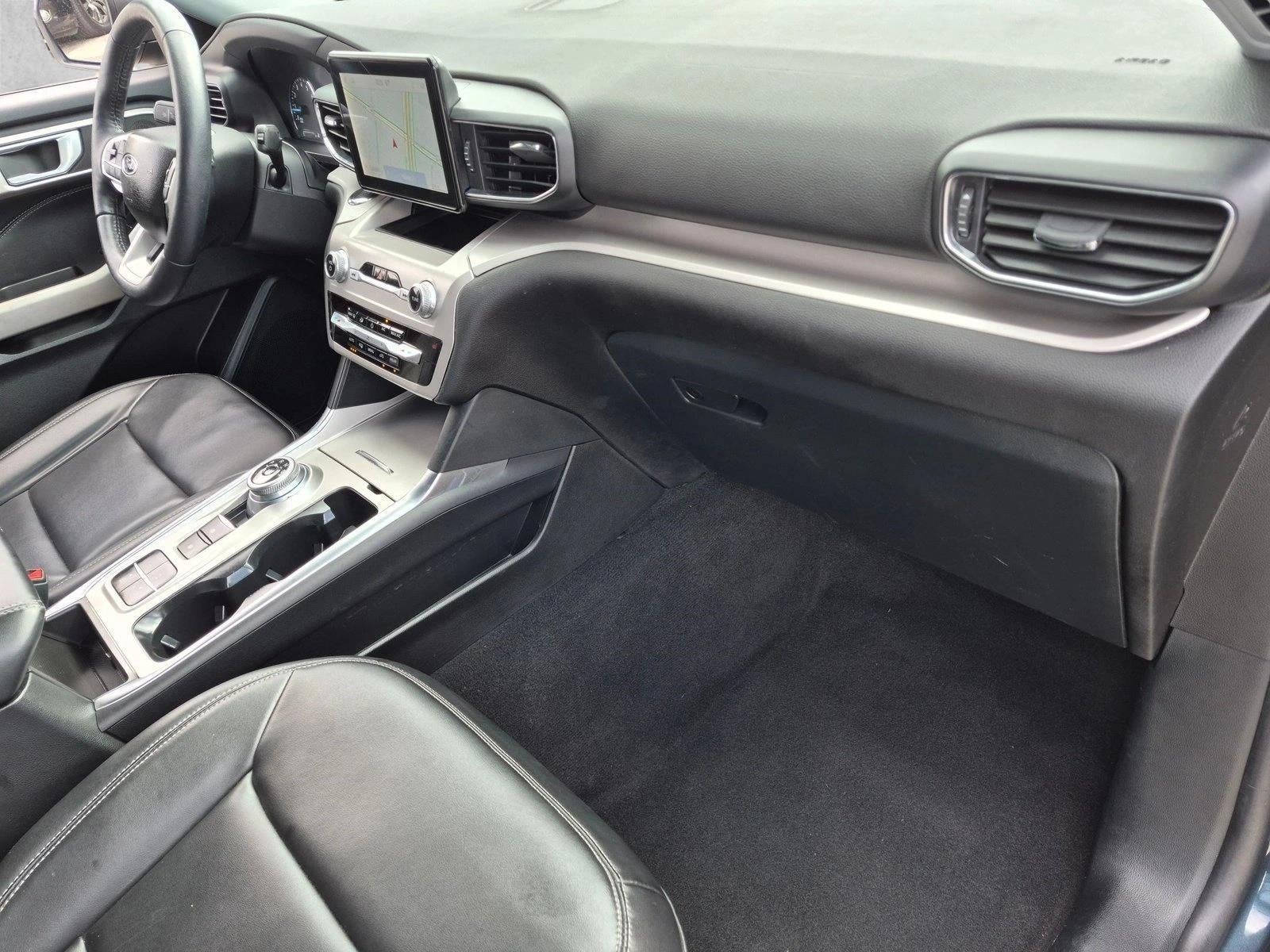 2023 Ford Explorer XLT RWD