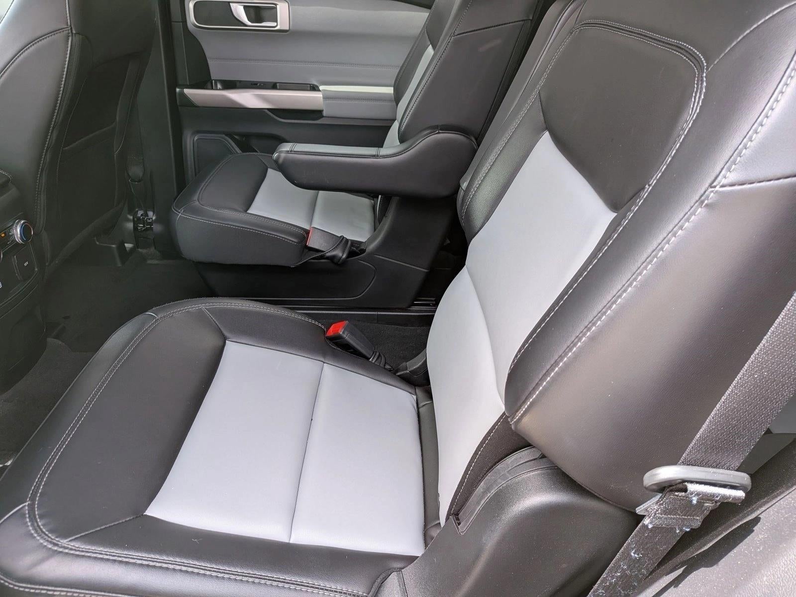 2023 Ford Explorer XLT RWD