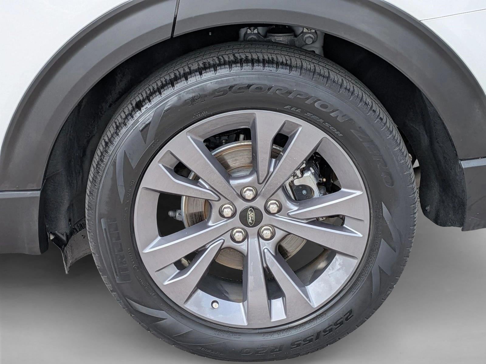 2023 Ford Explorer XLT RWD