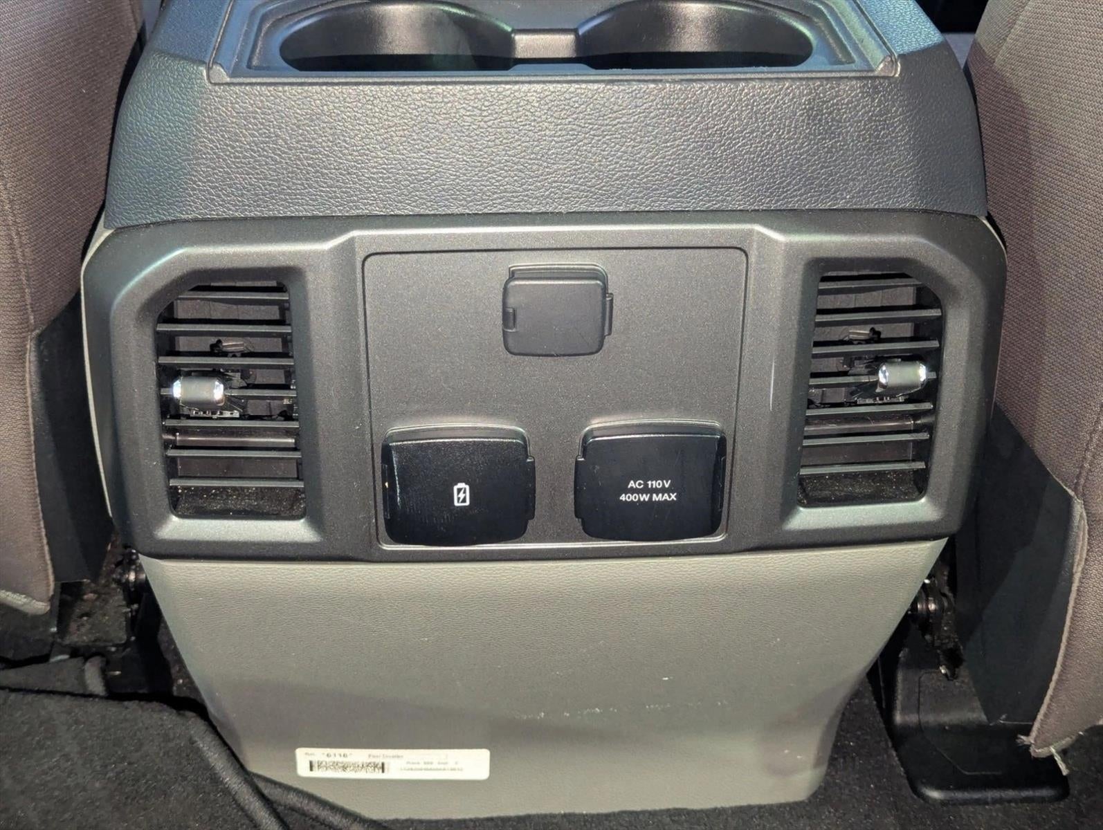 2022 Ford Super Duty F-250 SRW XLT 4WD Crew Cab 6.75' Box