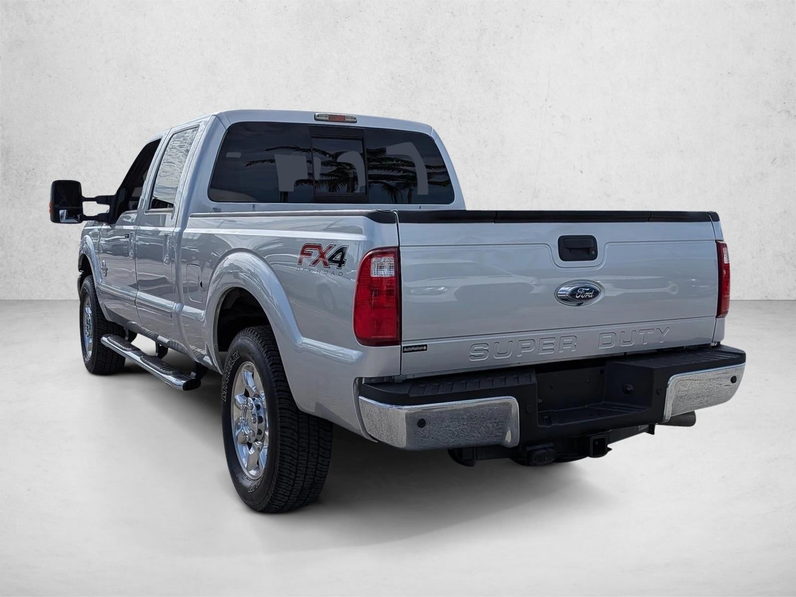 2013 Ford Super Duty F-250 SRW 4WD Crew Cab 6-3/4 Ft Box Lariat