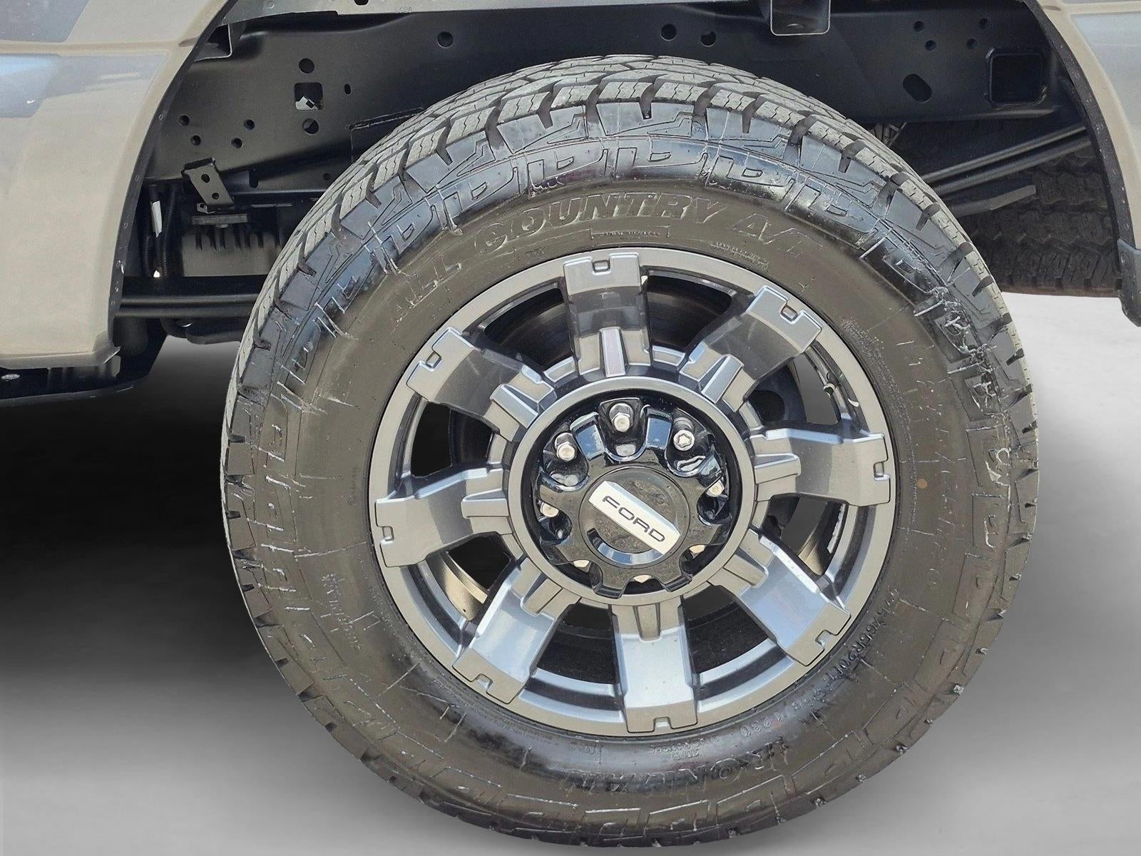 2023 Ford Super Duty F-250 SRW LARIAT 4WD Crew Cab 6.75' Box