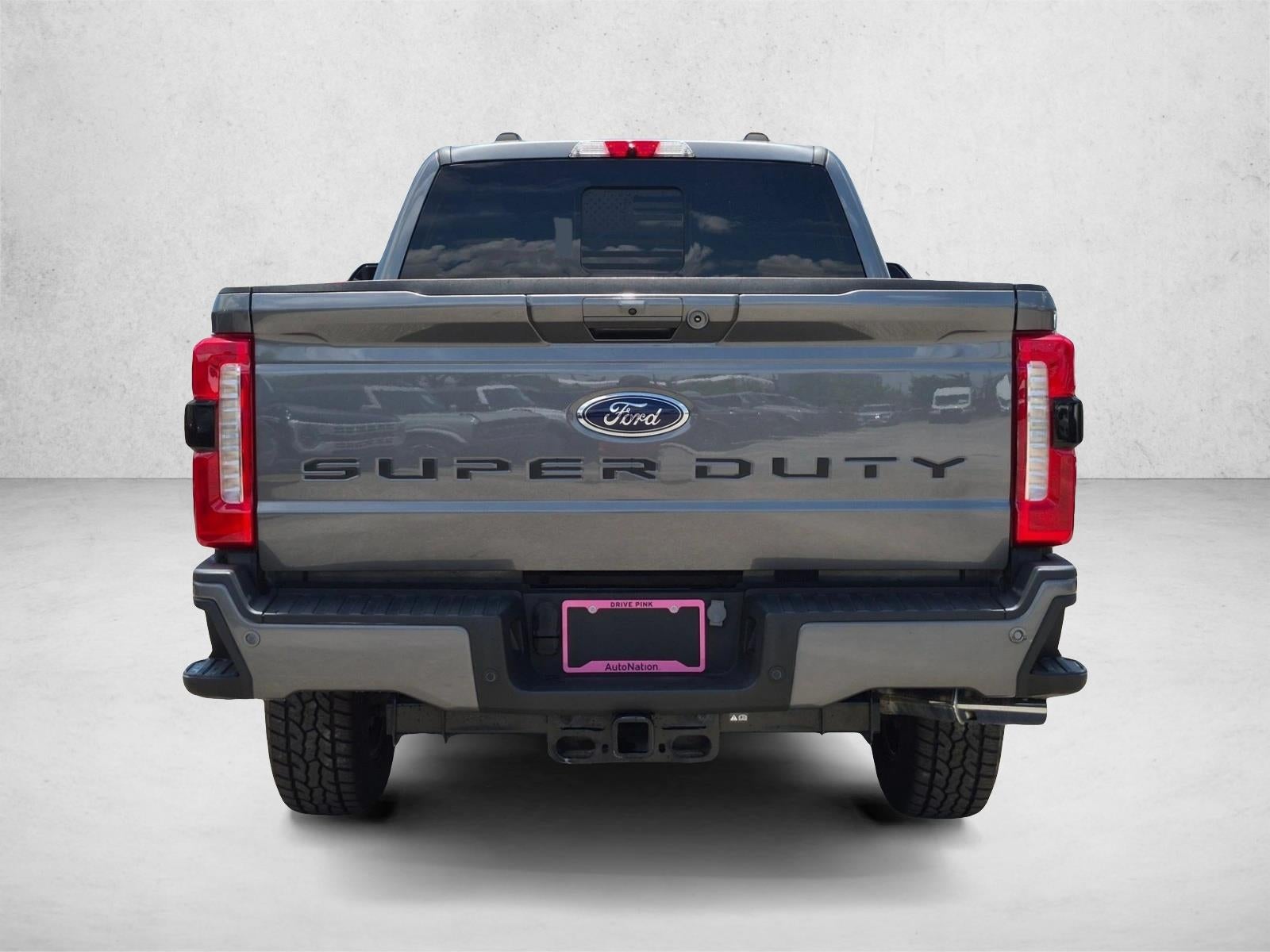 2023 Ford Super Duty F-250 SRW LARIAT 4WD Crew Cab 6.75' Box