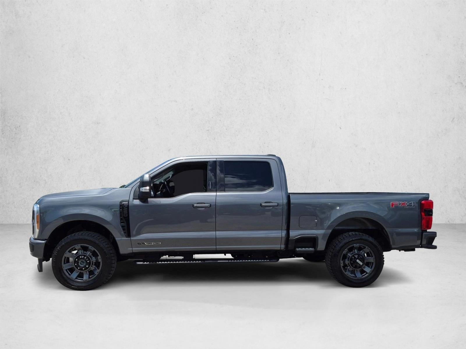 2023 Ford Super Duty F-250 SRW LARIAT 4WD Crew Cab 6.75' Box