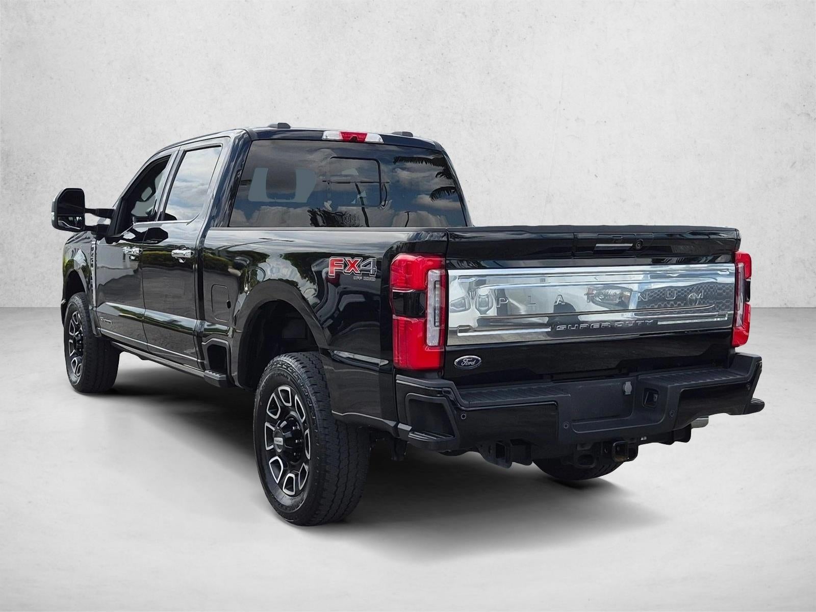 2024 Ford Super Duty F-250 SRW Platinum 4WD Crew Cab 6.75' Box