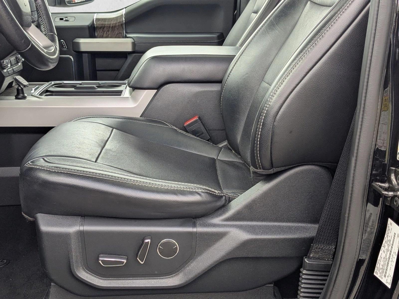 2019 Ford Super Duty F-350 SRW LARIAT 4WD Crew Cab 6.75' Box