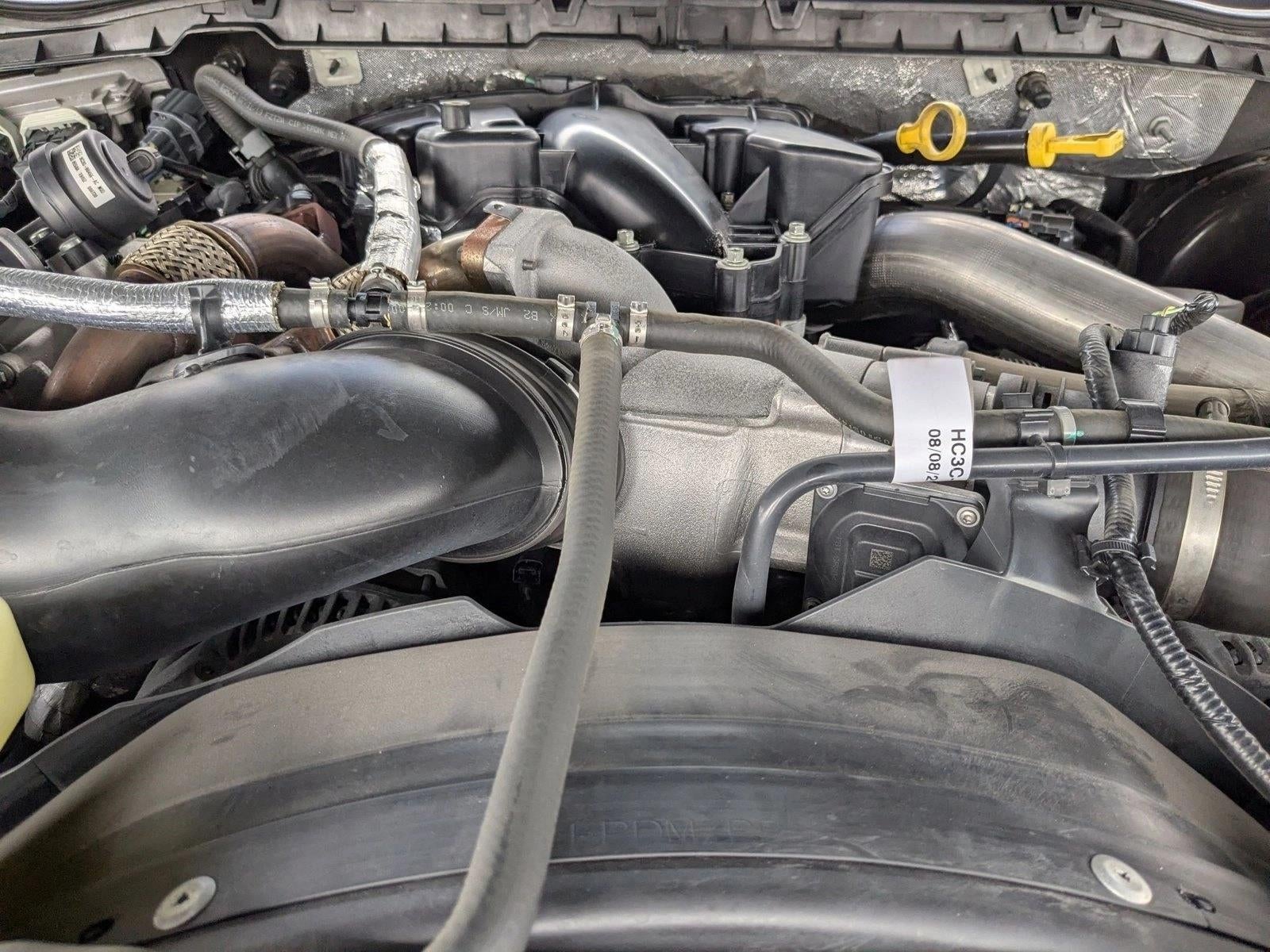 2019 Ford Super Duty F-350 SRW LARIAT 4WD Crew Cab 6.75' Box