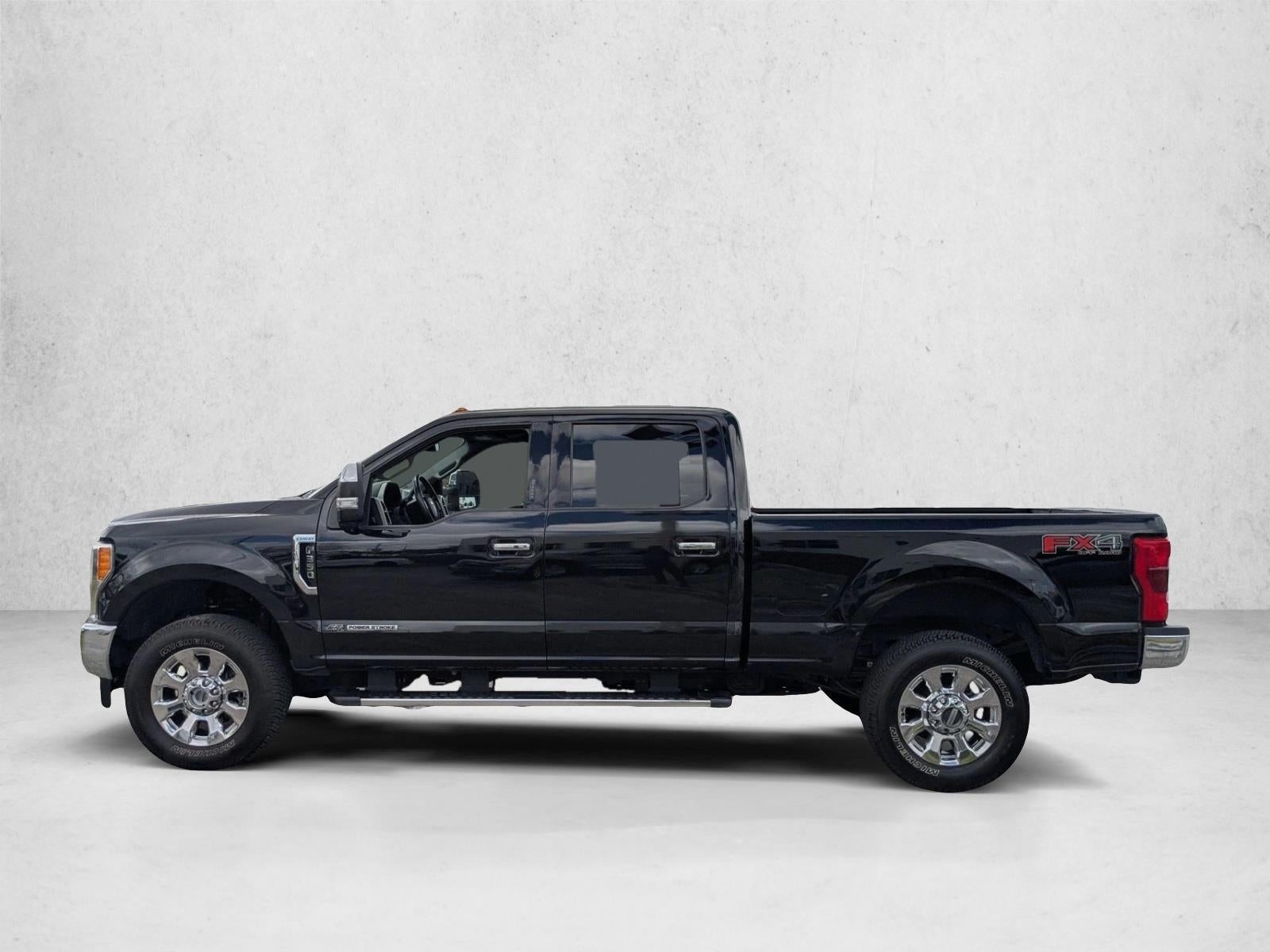 2019 Ford Super Duty F-350 SRW LARIAT 4WD Crew Cab 6.75' Box