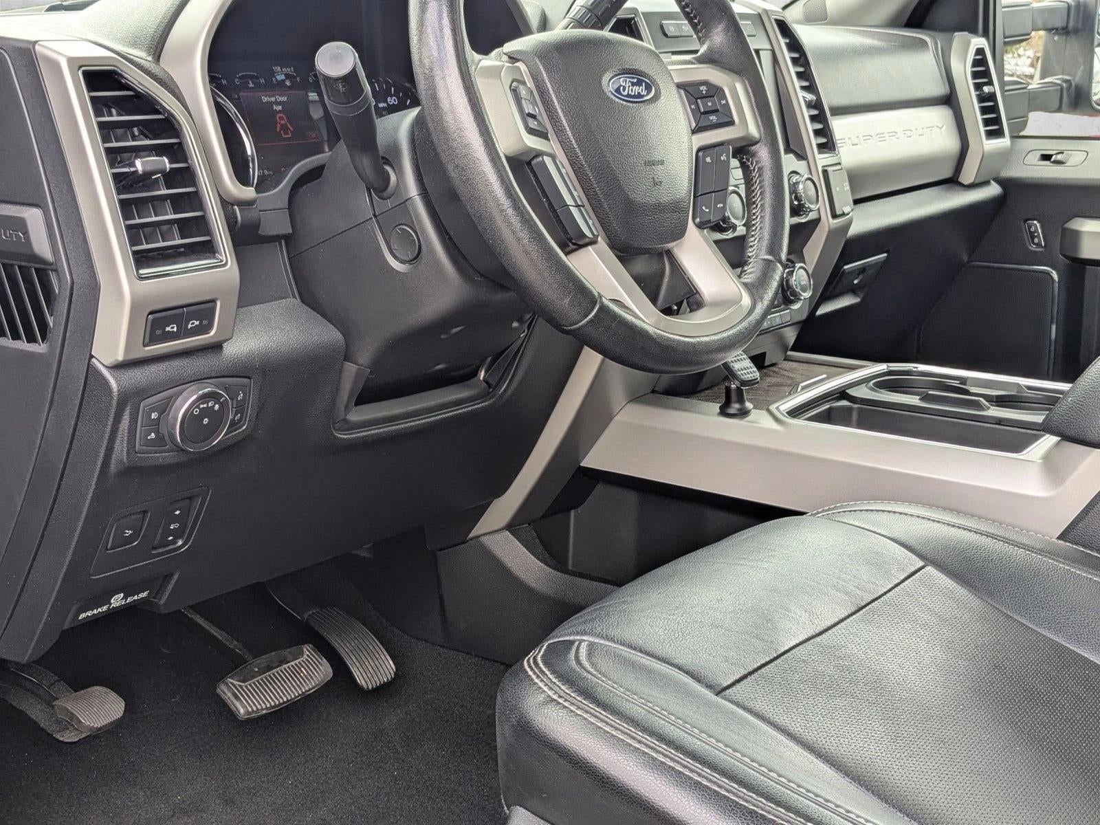 2019 Ford Super Duty F-350 SRW LARIAT 4WD Crew Cab 6.75' Box