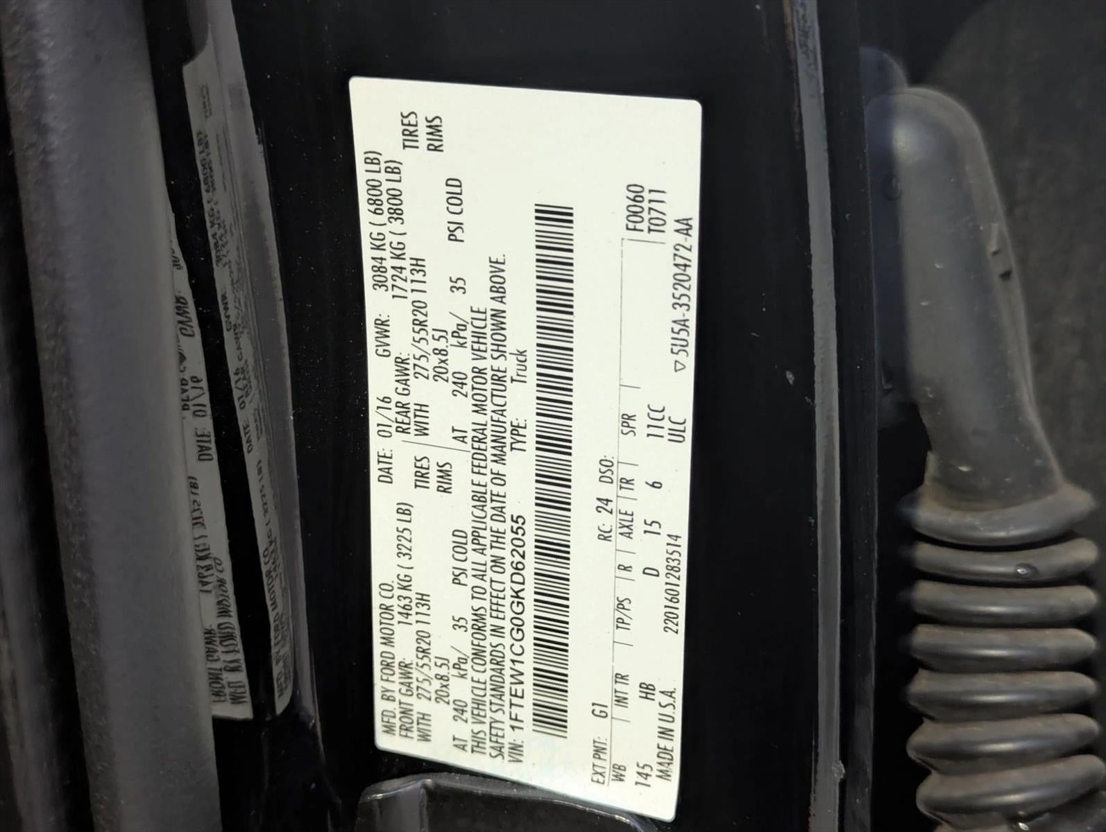 2016 Ford F-150 2WD SuperCrew 5-1/2 Ft Box Lariat