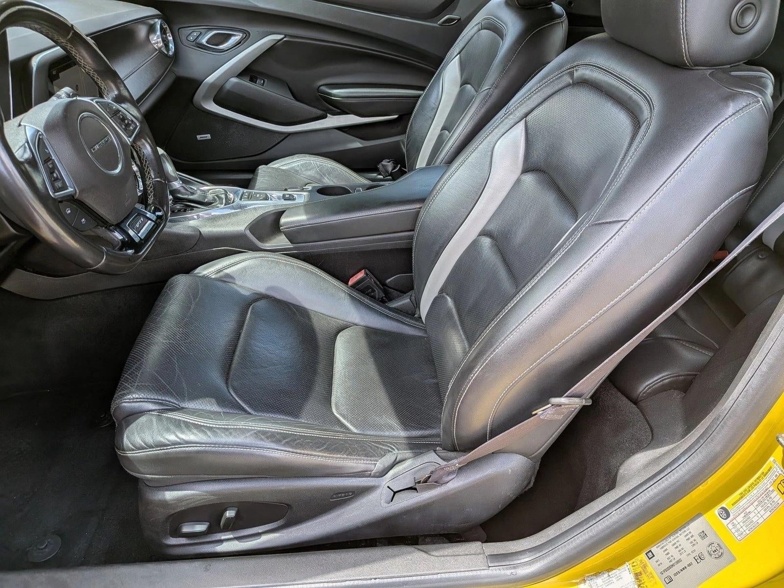 2017 Chevrolet Camaro 2dr Convertible 2LT
