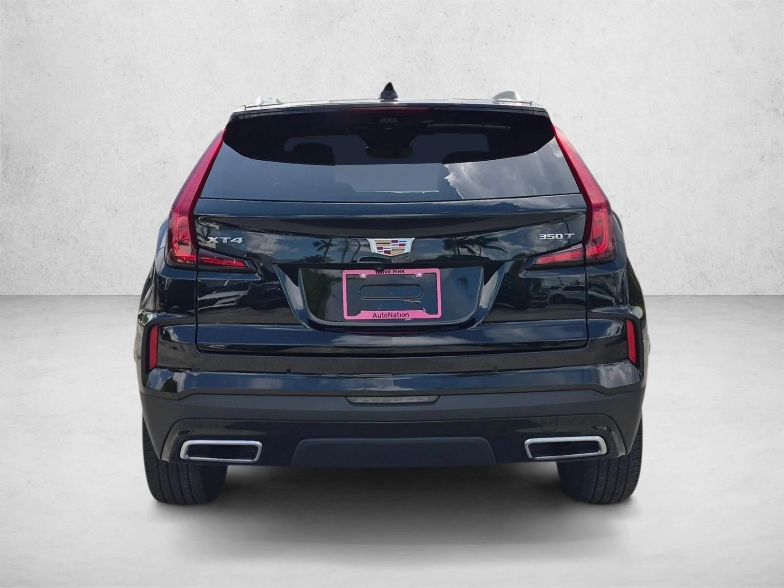 2024 Cadillac XT4 FWD 4dr Premium Luxury