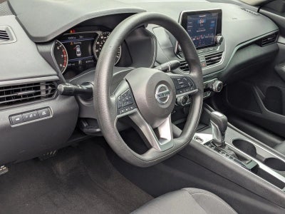 2022 Nissan Altima 2.5 SV Sedan