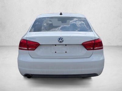 2013 Volkswagen Passat 4dr Sdn 2.5L Auto SE w/Sunroof PZEV
