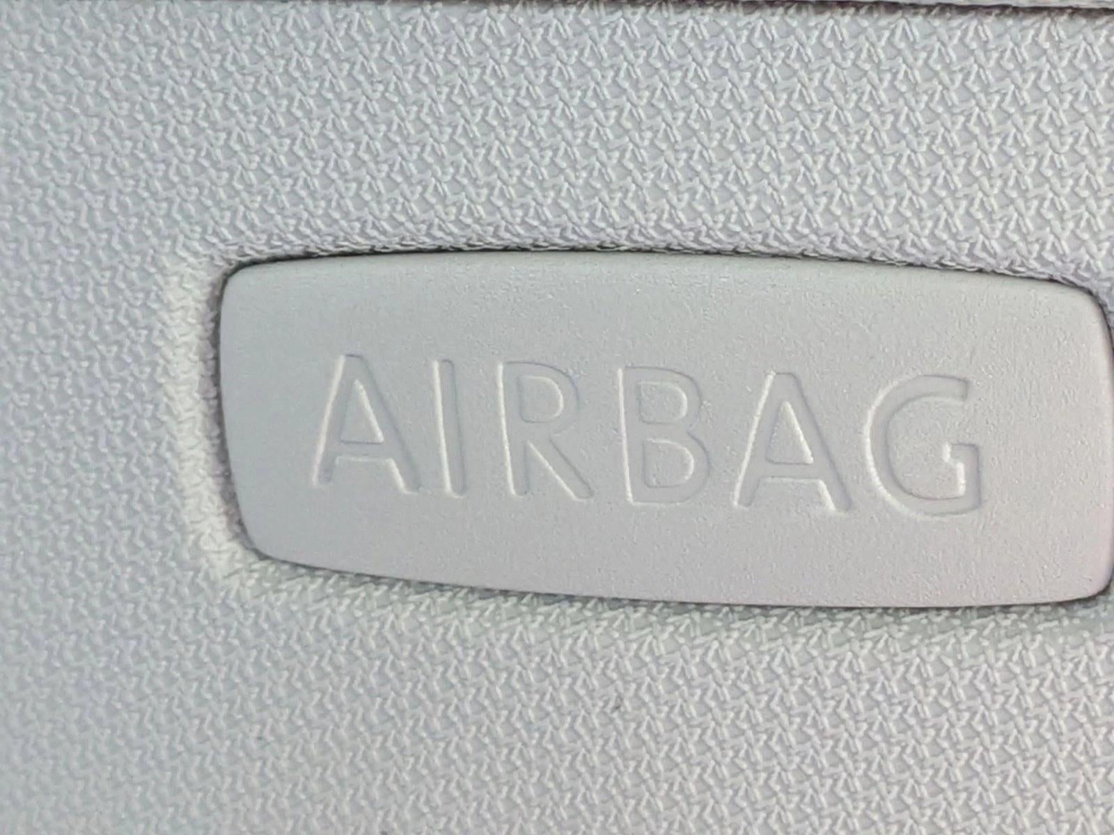 2013 Volkswagen Passat 4dr Sdn 2.5L Auto SE w/Sunroof PZEV