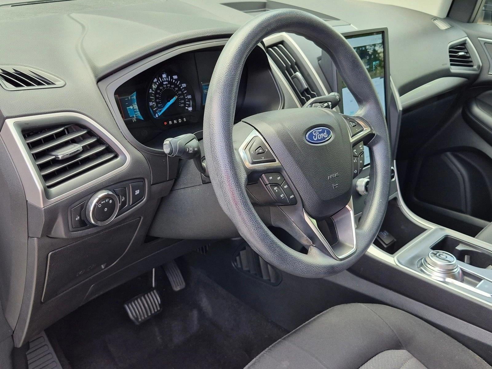 2023 Ford Edge SE AWD