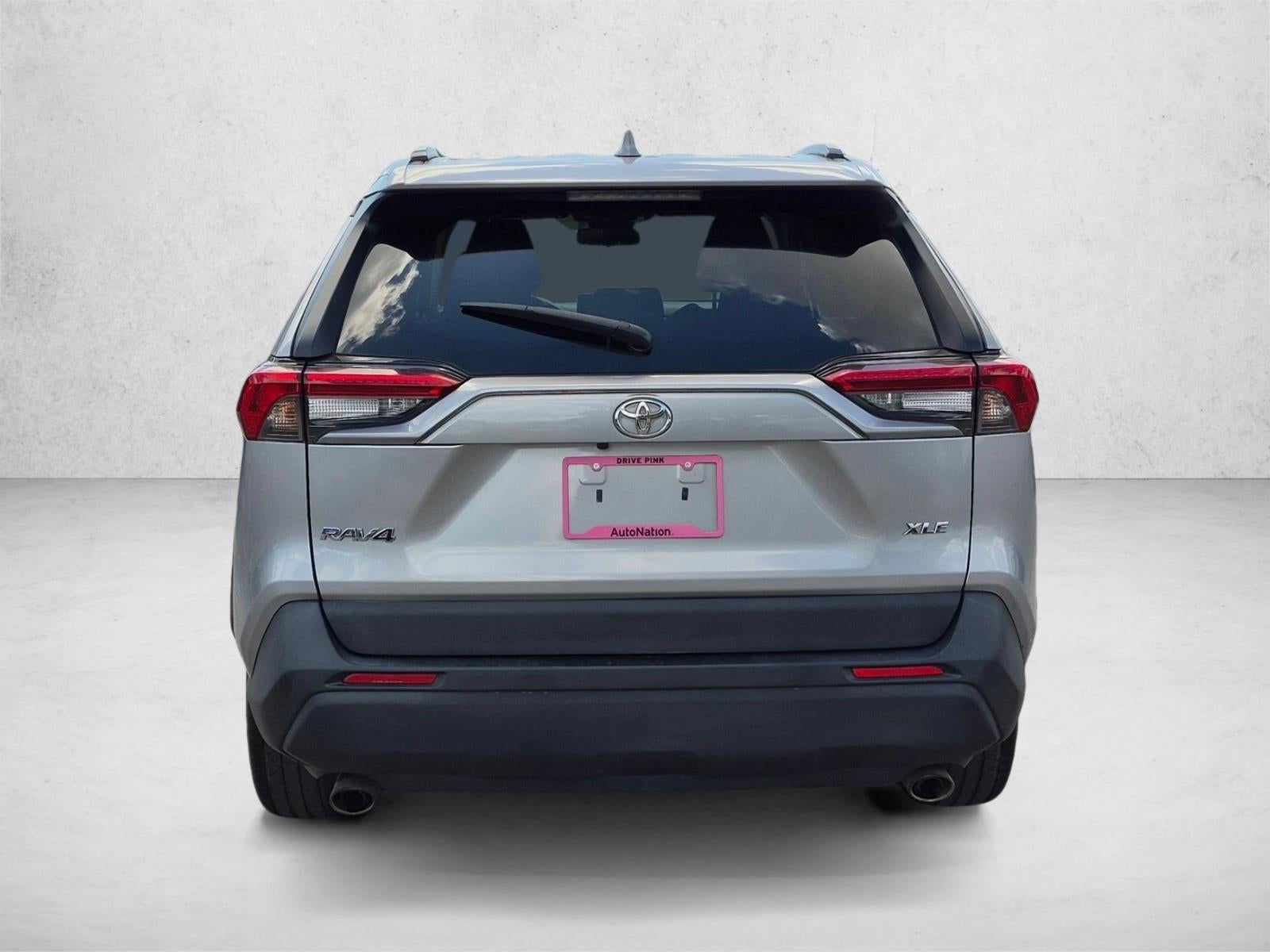 2019 Toyota RAV4 XLE FWD (GS)
