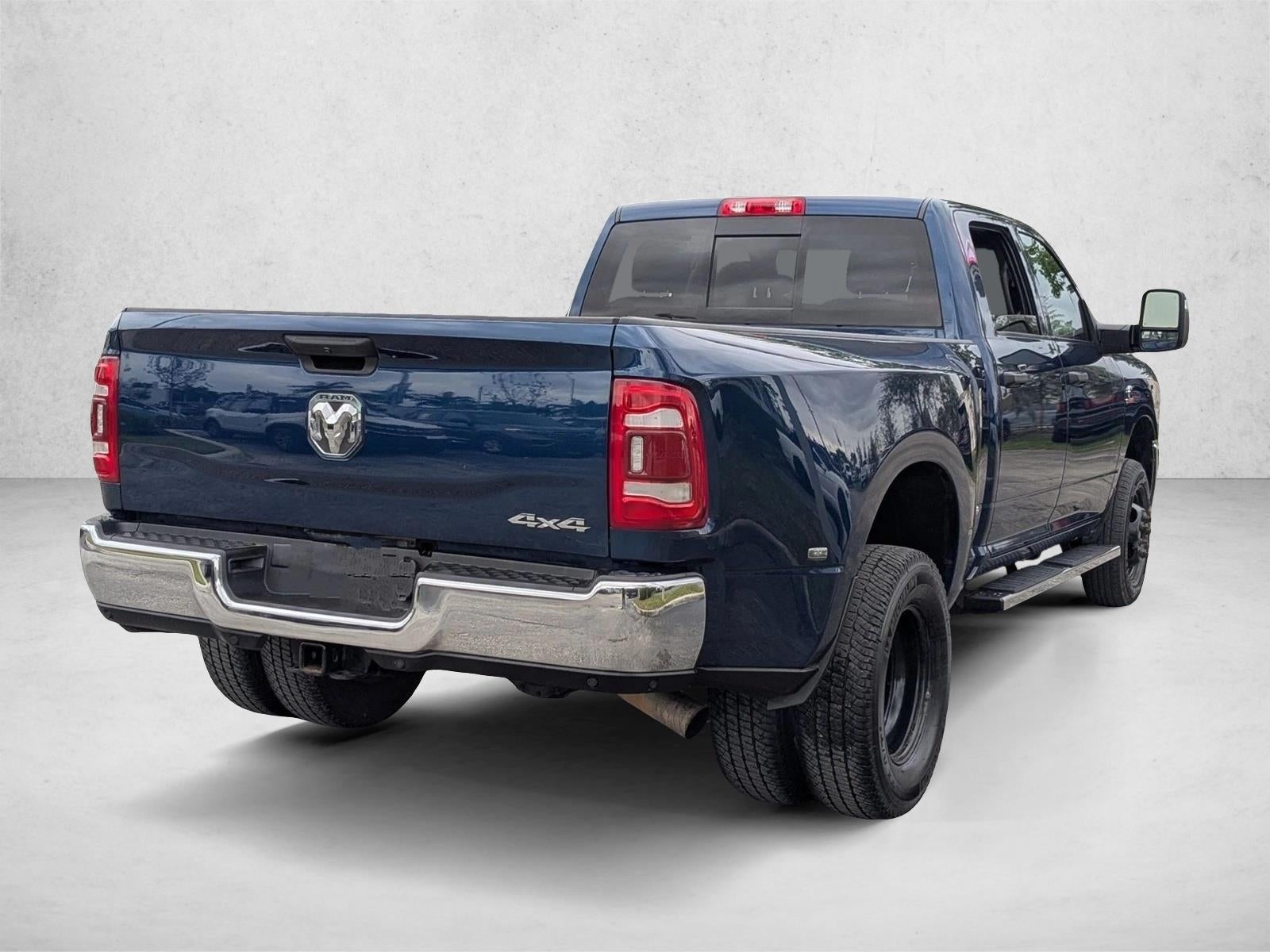 2024 RAM 3500 Tradesman 4x4 Crew Cab 8' Box