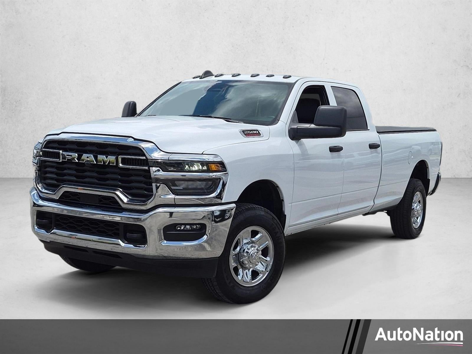 2025 RAM 2500 Tradesman 4x4 Crew Cab 8' Box