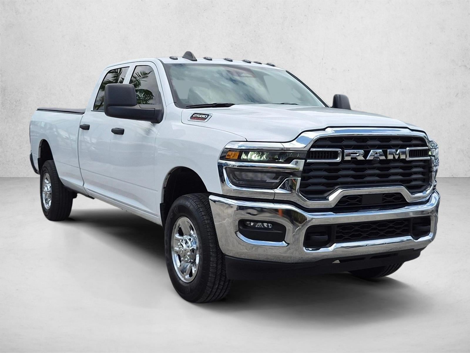 2025 RAM 2500 Tradesman 4x4 Crew Cab 8' Box