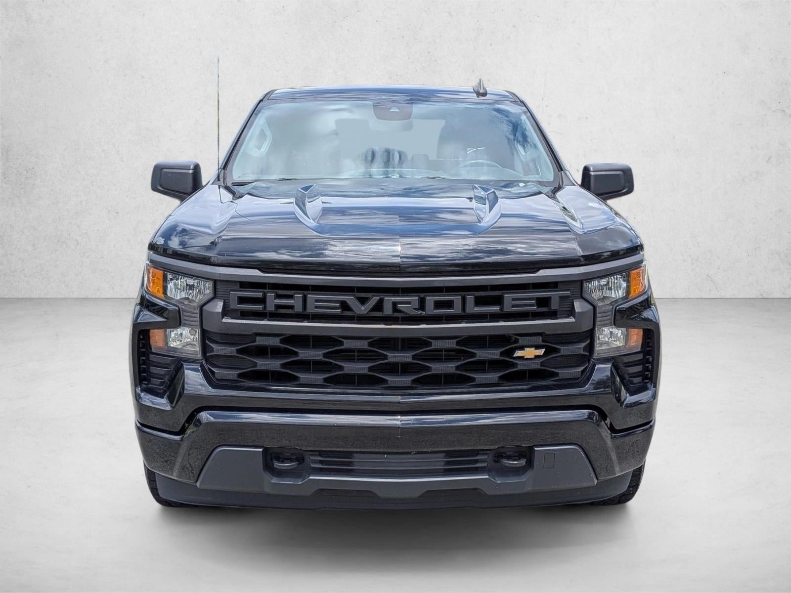 2022 Chevrolet Silverado 1500 Crew Cab Short Box 2-Wheel Drive Custom