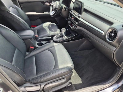 2021 Kia Forte EX IVT