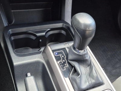2022 Toyota Tacoma 2WD 2WD SR5 Double Cab 5' Bed V6 AT (GS)