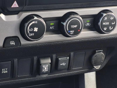 2020 Toyota Tacoma 2WD 2WD SR5 Double Cab 5' Bed V6 AT (GS)