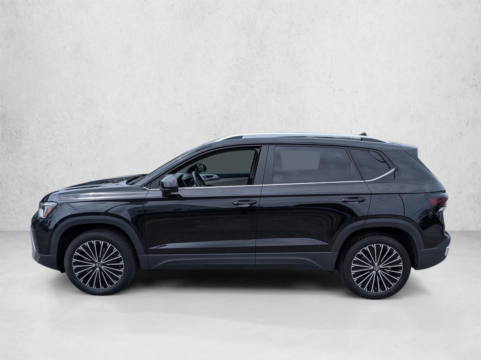 2025 Volkswagen Taos SE FWD