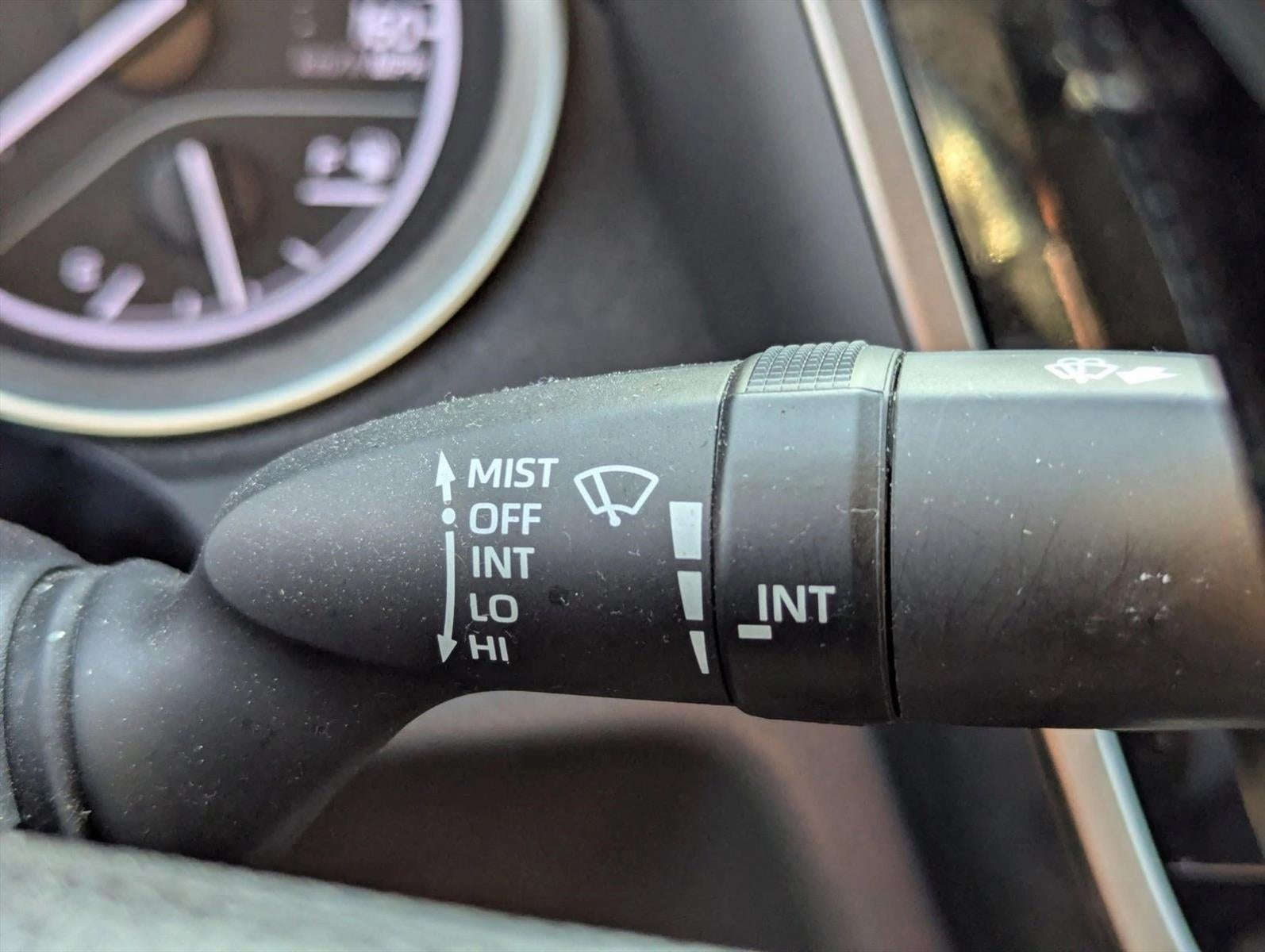 2023 Toyota Camry LE Auto (SE)