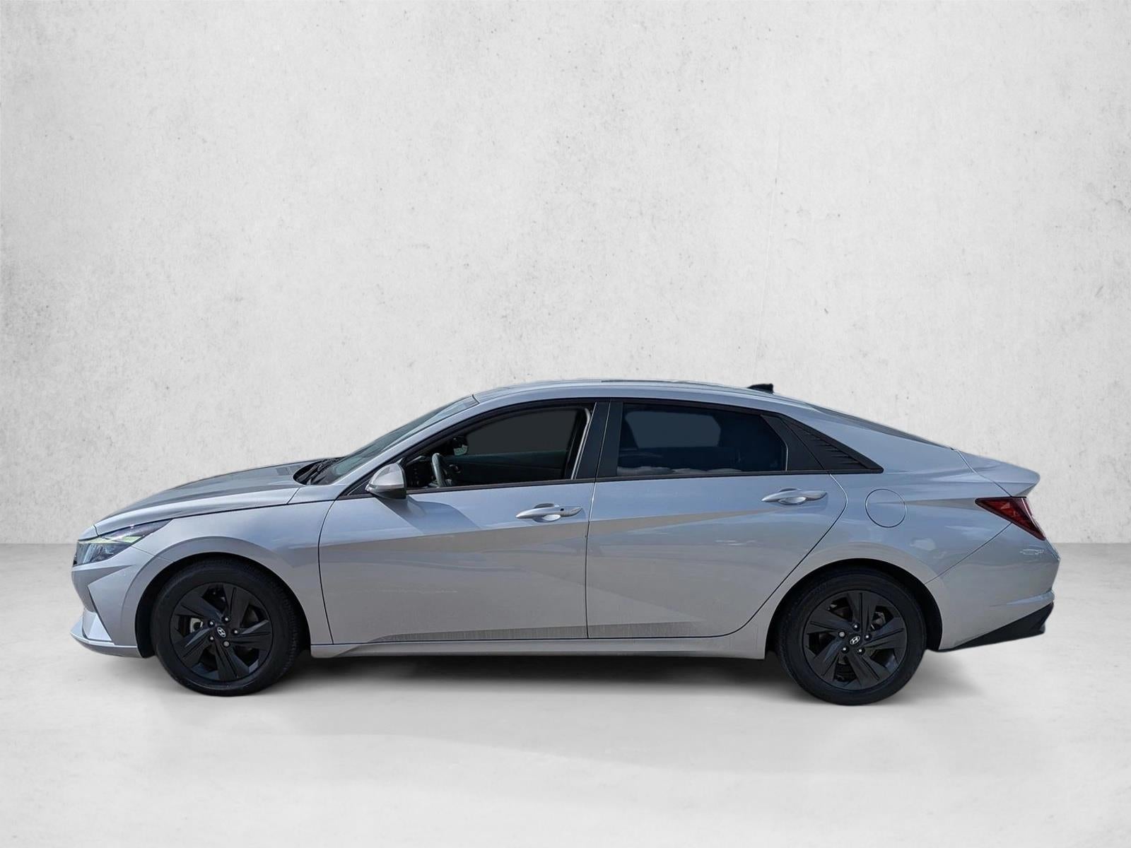 2022 Hyundai ELANTRA SEL IVT