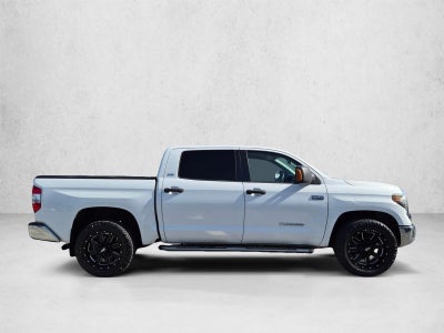 2020 Toyota Tundra 2WD 2WD SR5 CrewMax 5.5' Bed 5.7L (SE)