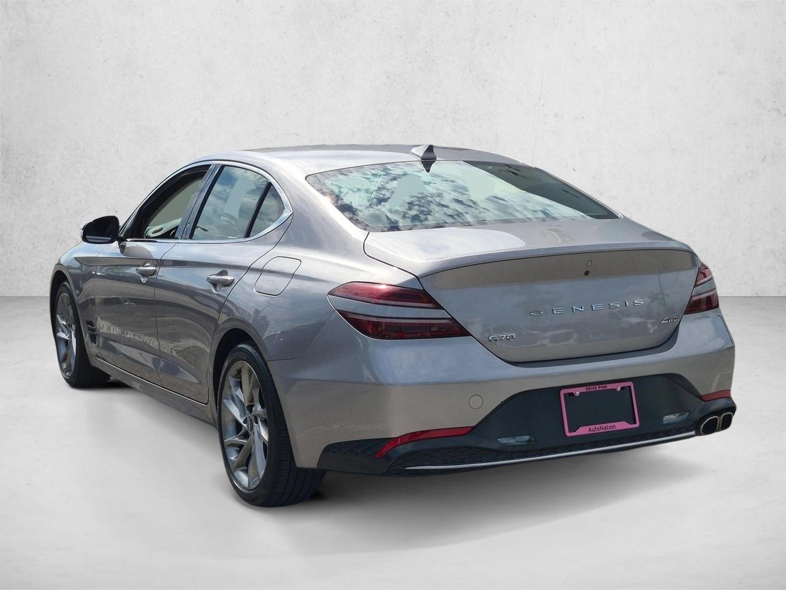 2022 Genesis G70 2.0T AWD