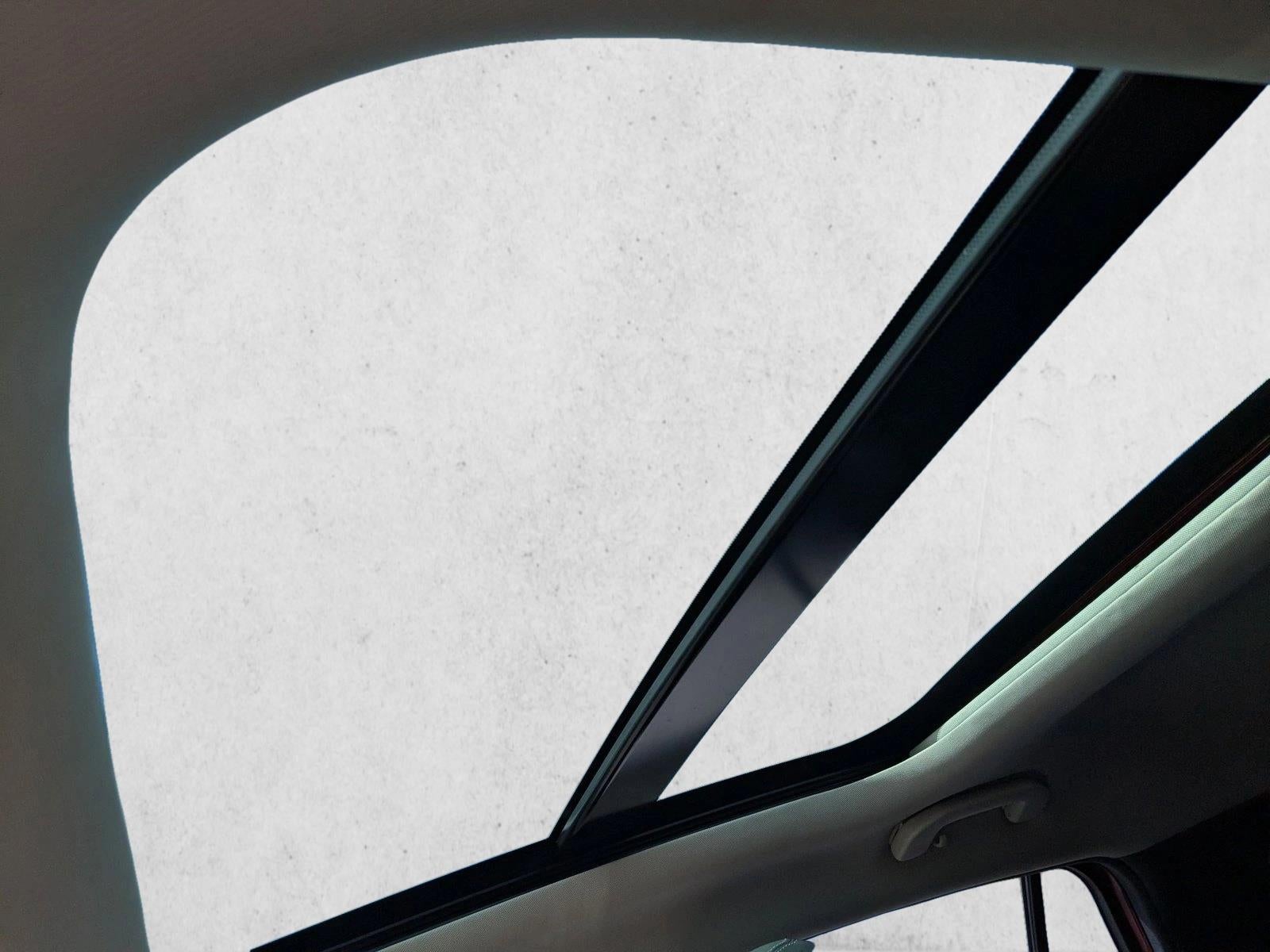 2019 INFINITI QX30 LUXE FWD