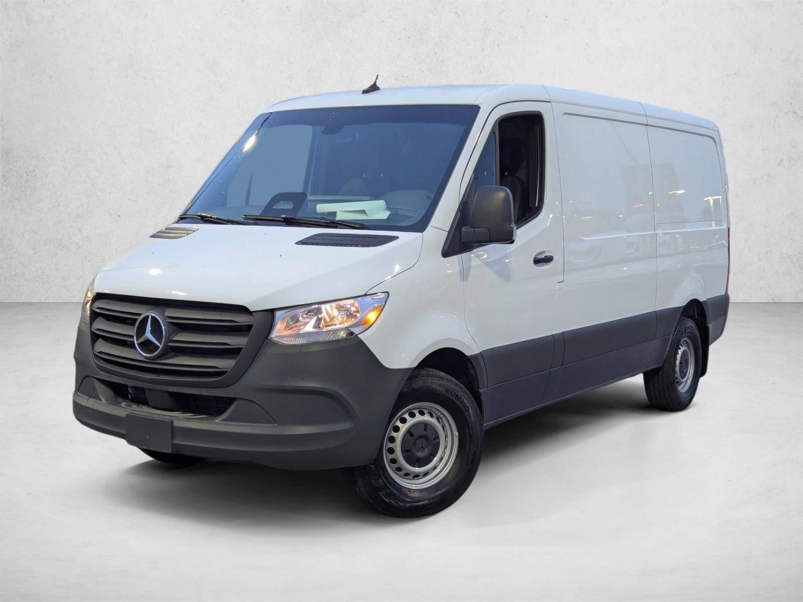 2025 Mercedes-Benz Sprinter Cargo Van 2500 Standard Roof I4 Diesel 144" RWD