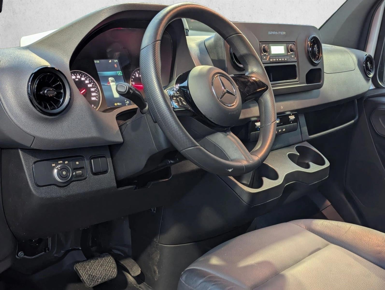 2025 Mercedes-Benz Sprinter Cargo Van 2500 Standard Roof I4 Diesel 144" RWD