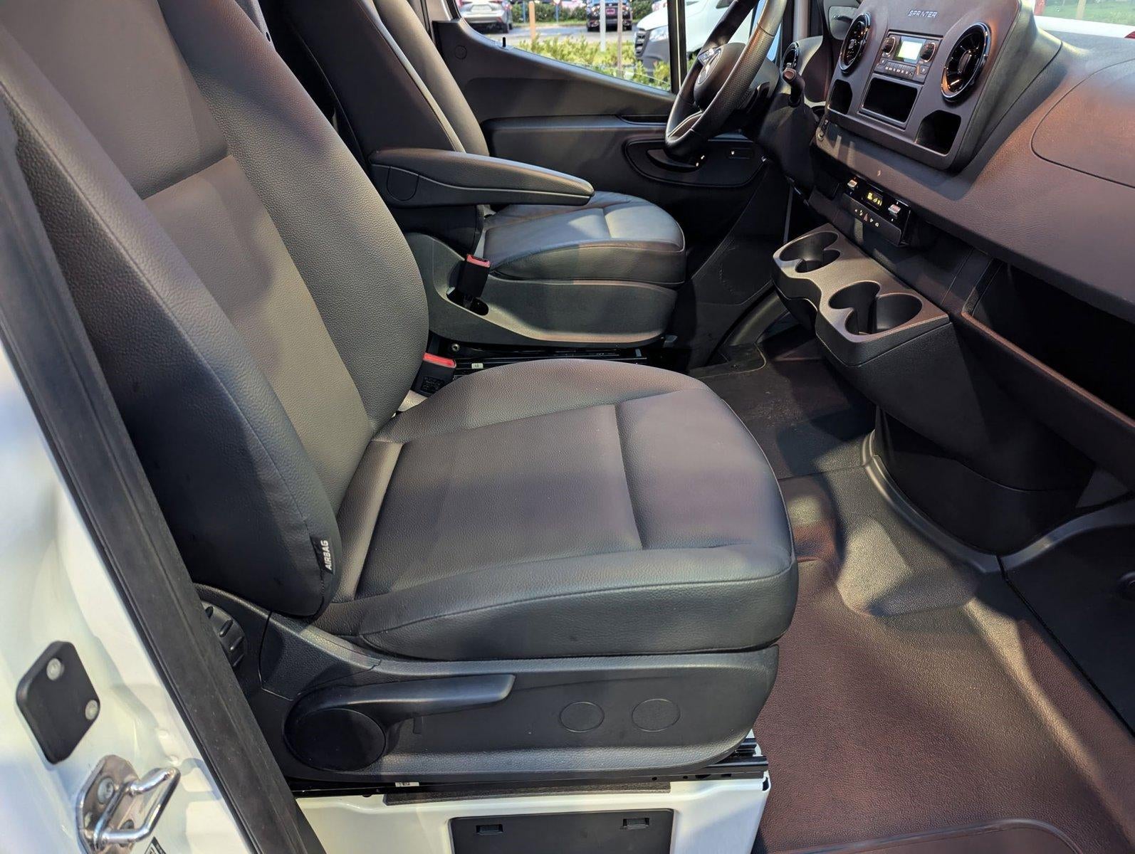 2025 Mercedes-Benz Sprinter Cargo Van 2500 Standard Roof I4 Diesel 144" RWD