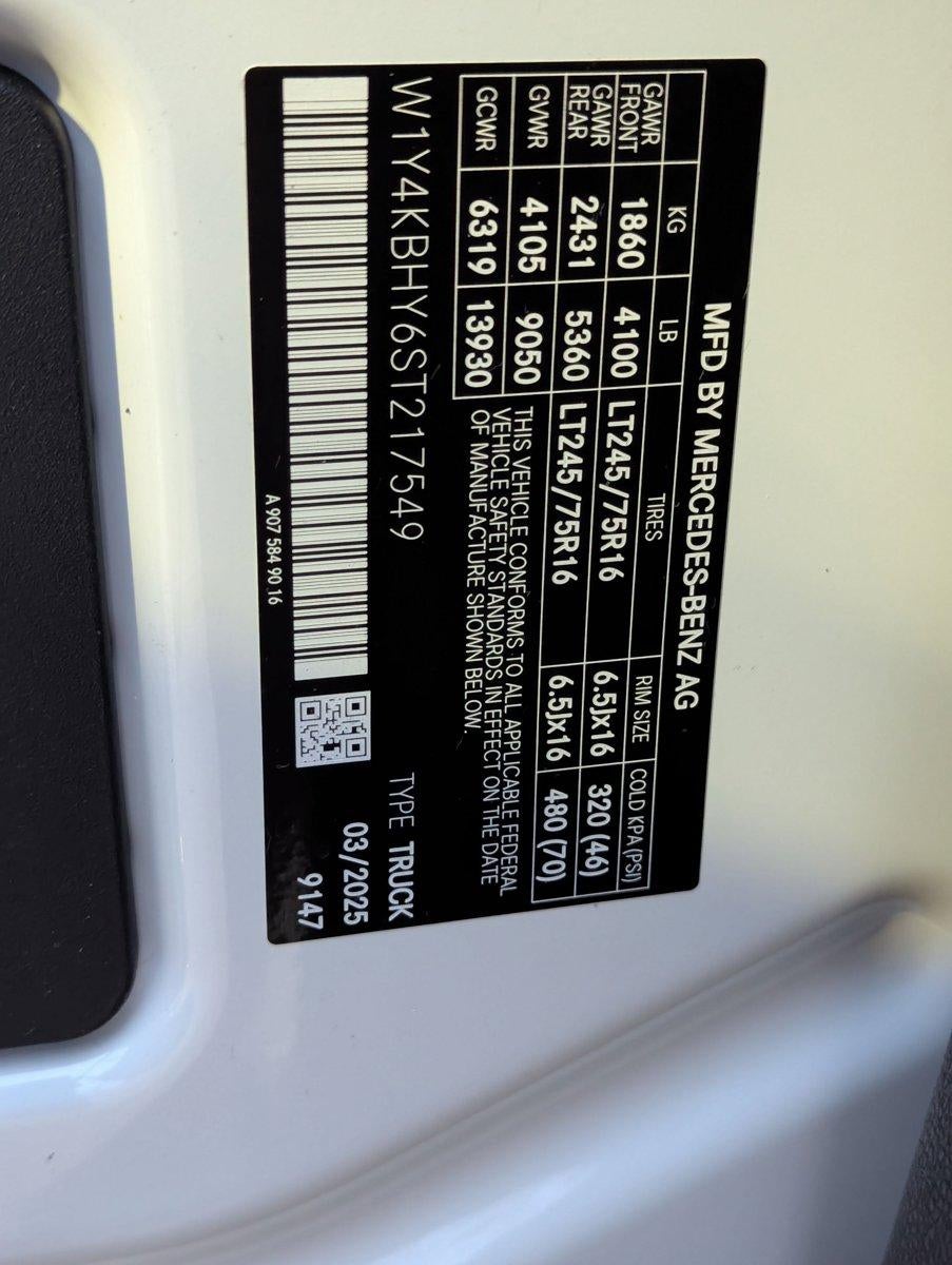 2025 Mercedes-Benz Sprinter Cargo Van 2500 Standard Roof I4 Diesel 144" RWD