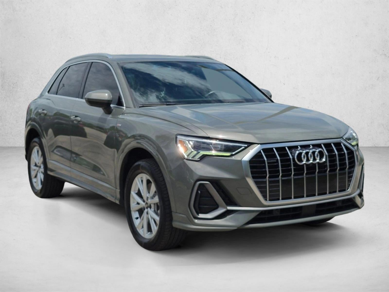 2022 Audi Q3 S line Premium Plus 45 TFSI quattro