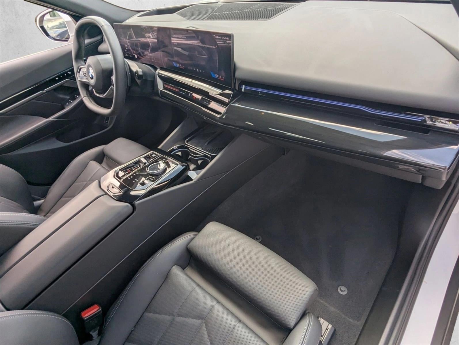 2024 BMW 530i Sedan