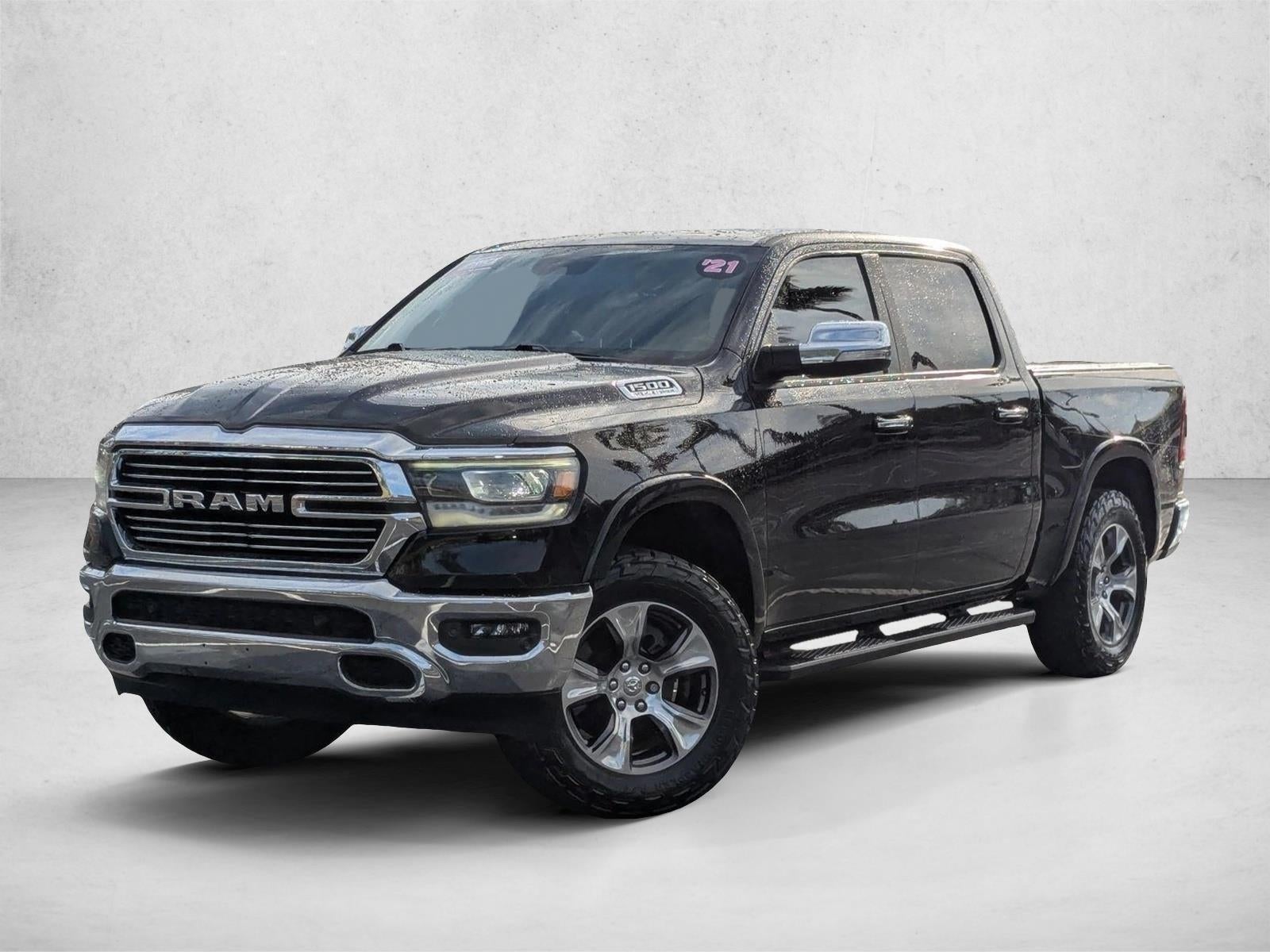 2021 RAM 1500 Laramie 4x2 Crew Cab 5'7" Box