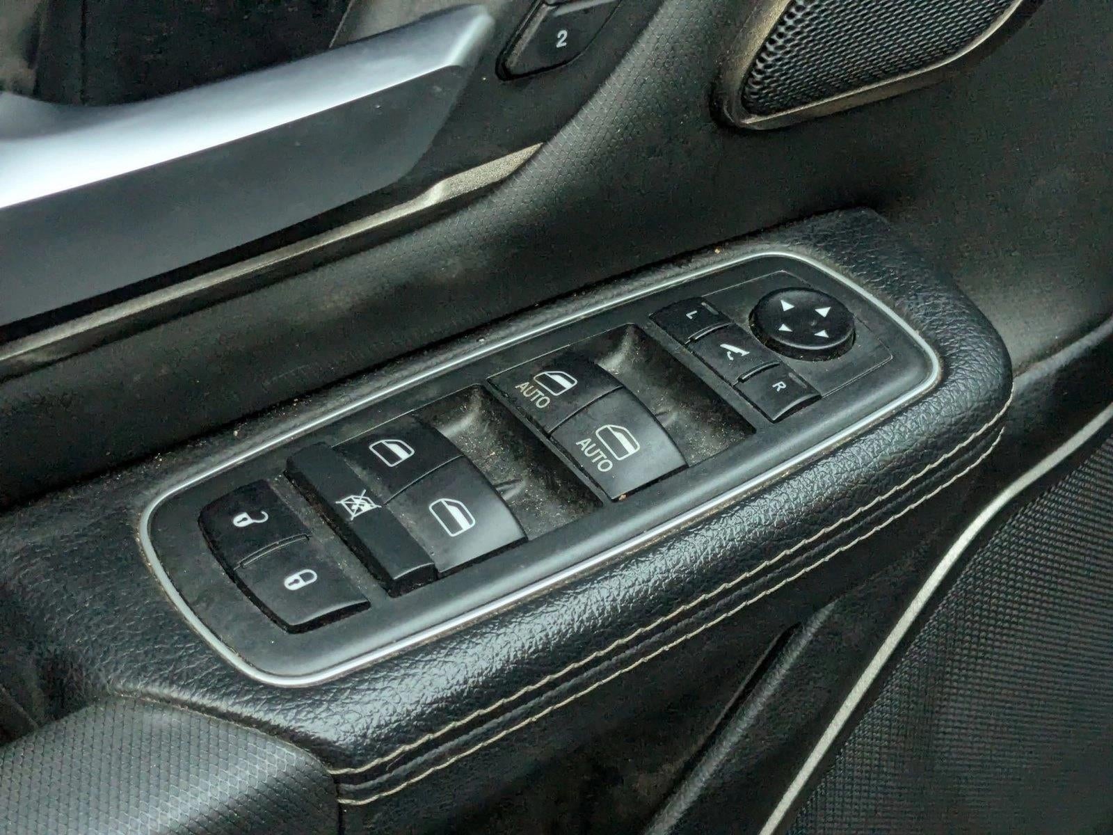 2020 RAM 1500 Rebel 4x4 Crew Cab 5'7" Box